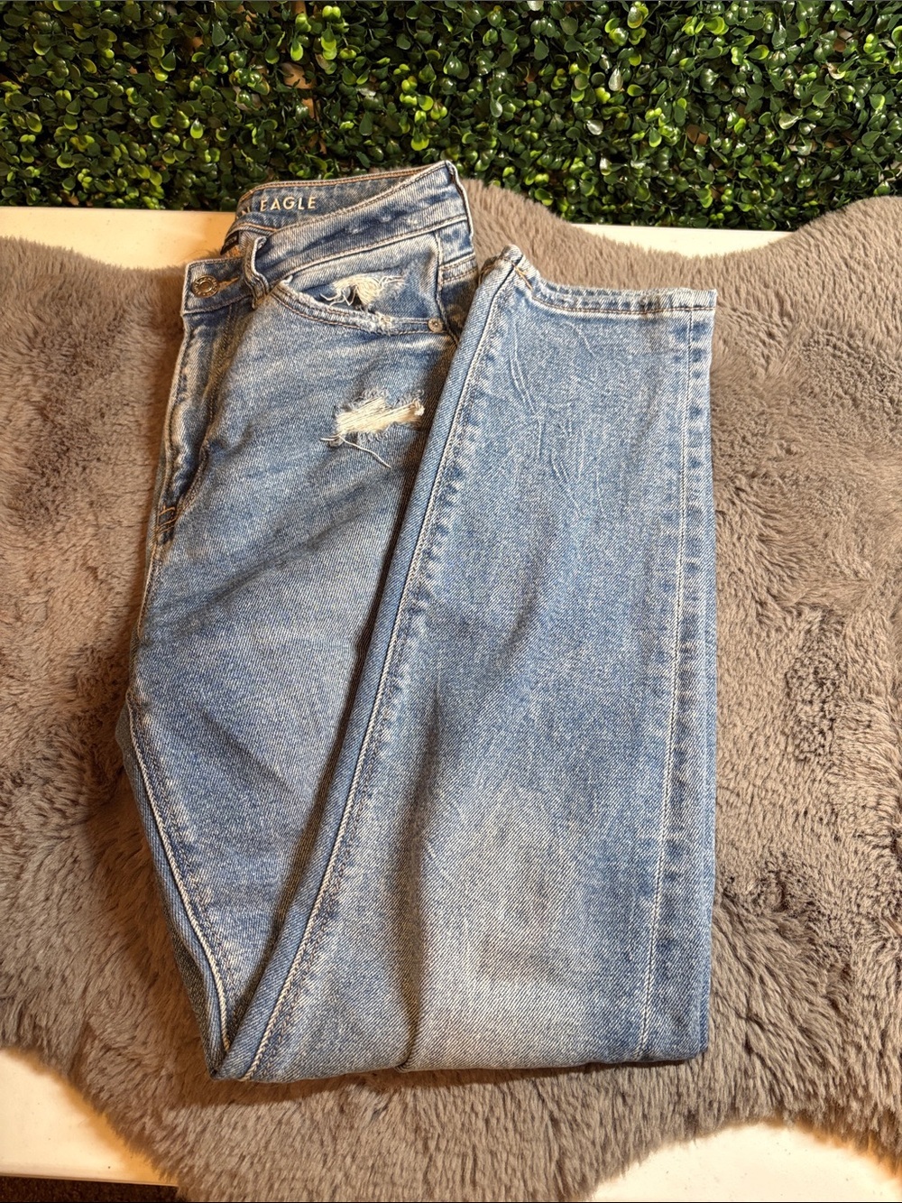 American Eagle Mom Straight Jean Size 0
